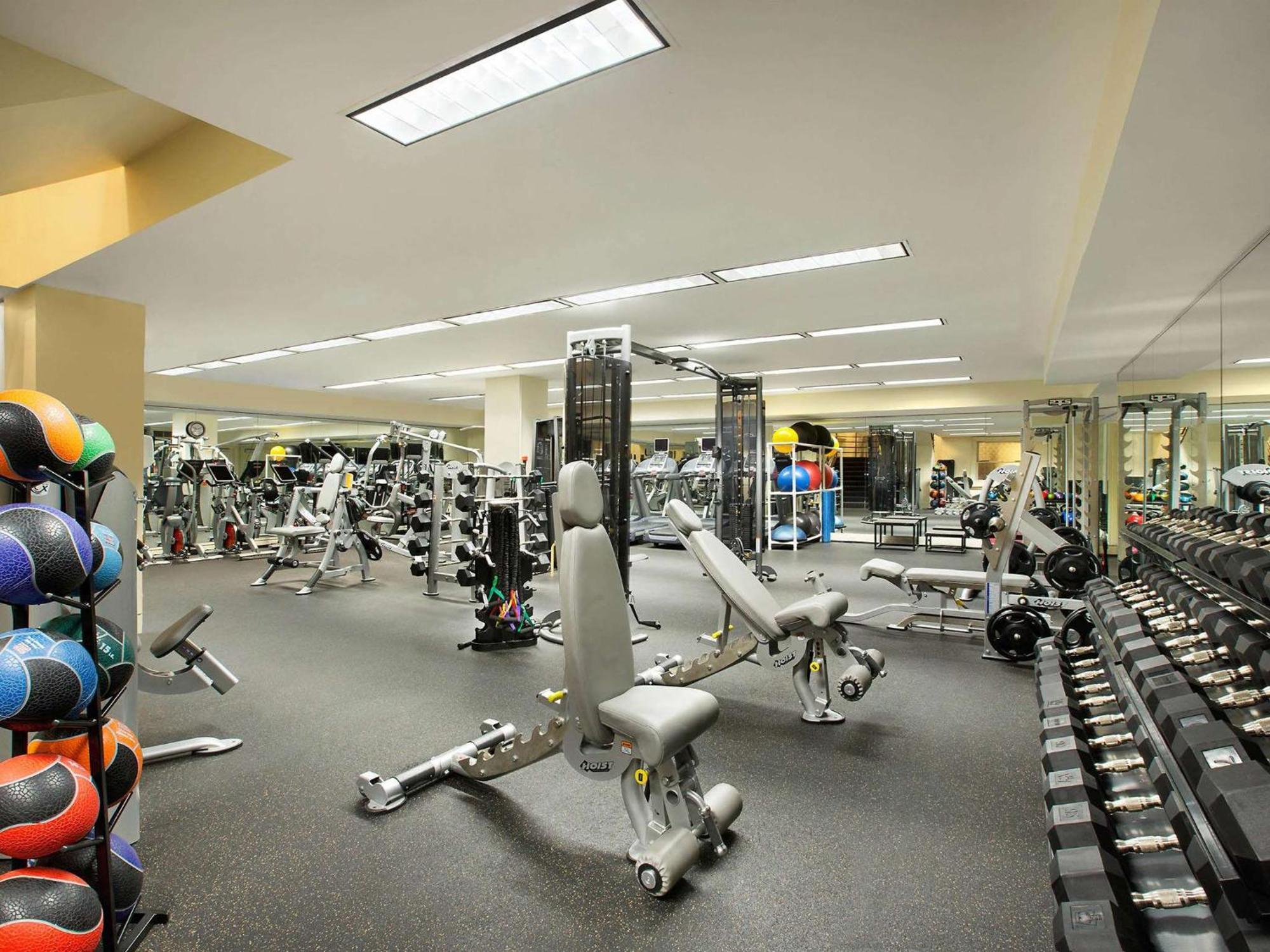 Fairmont San Francisco Hotel Екстериор снимка The gym at the Four Seasons Hotel, New York City